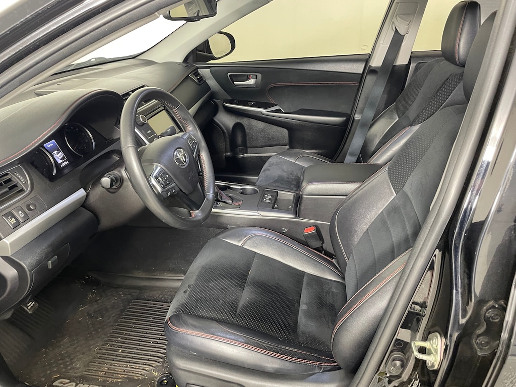 Used 2017 Toyota Camry XSE Sedan