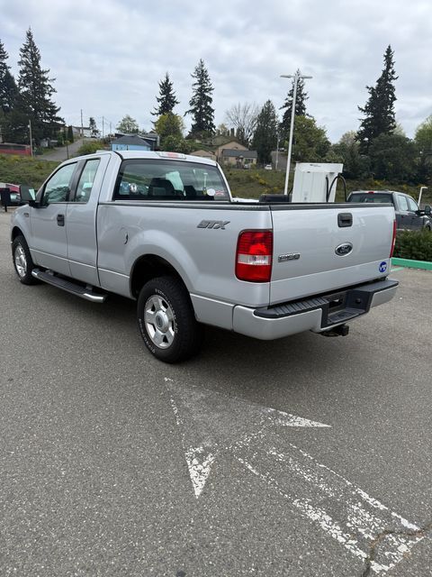 2004 Ford F-150 XL photo 2