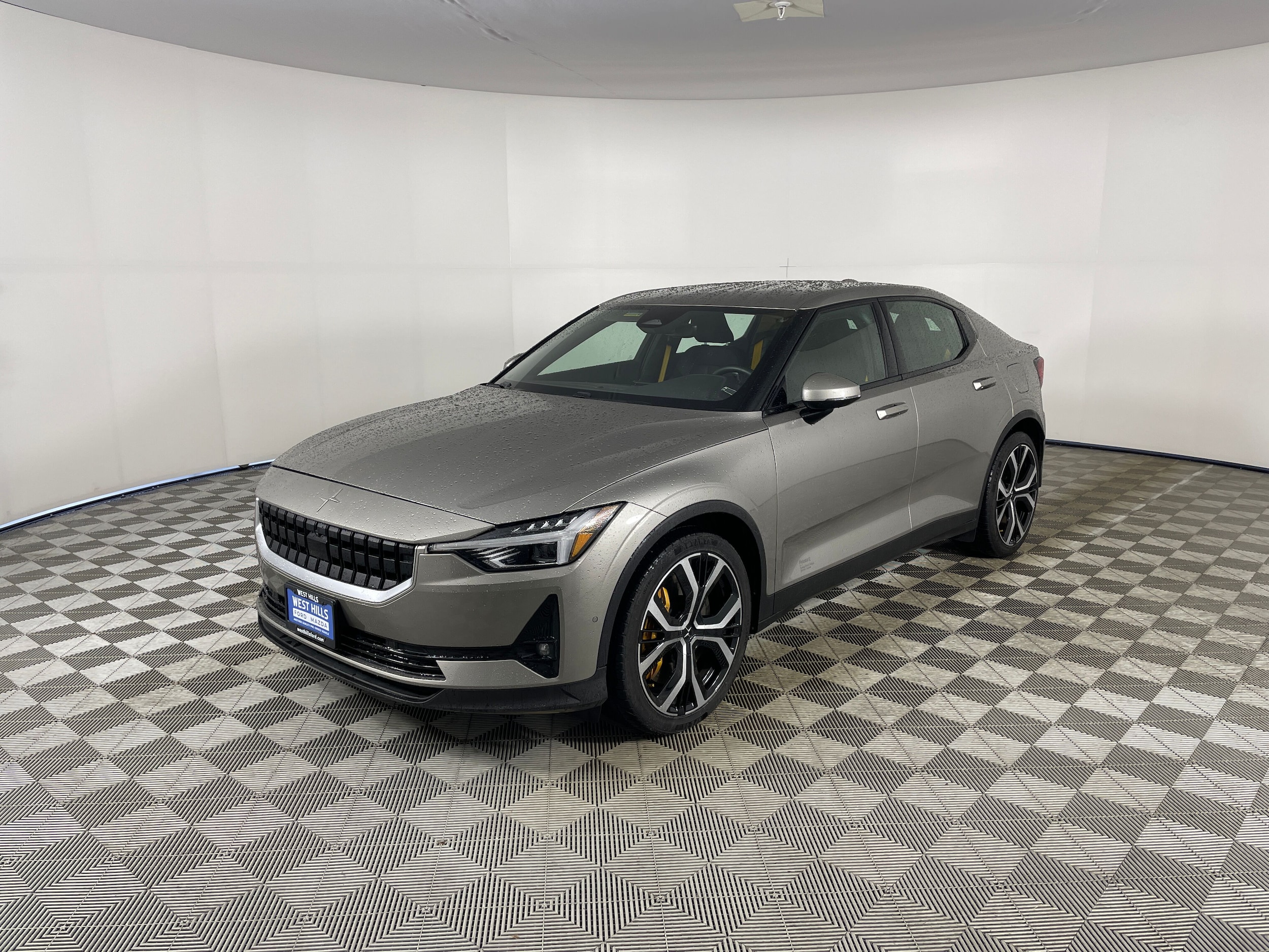 2022 Polestar 2 Base