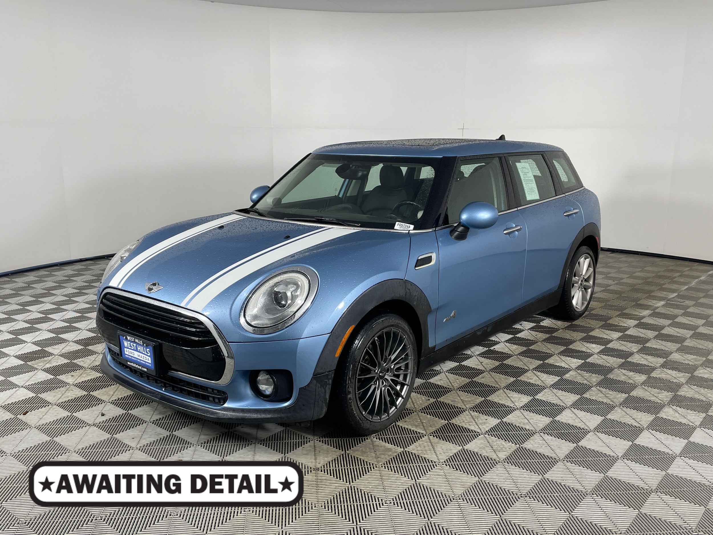 2017 MINI Clubman Base's photo
