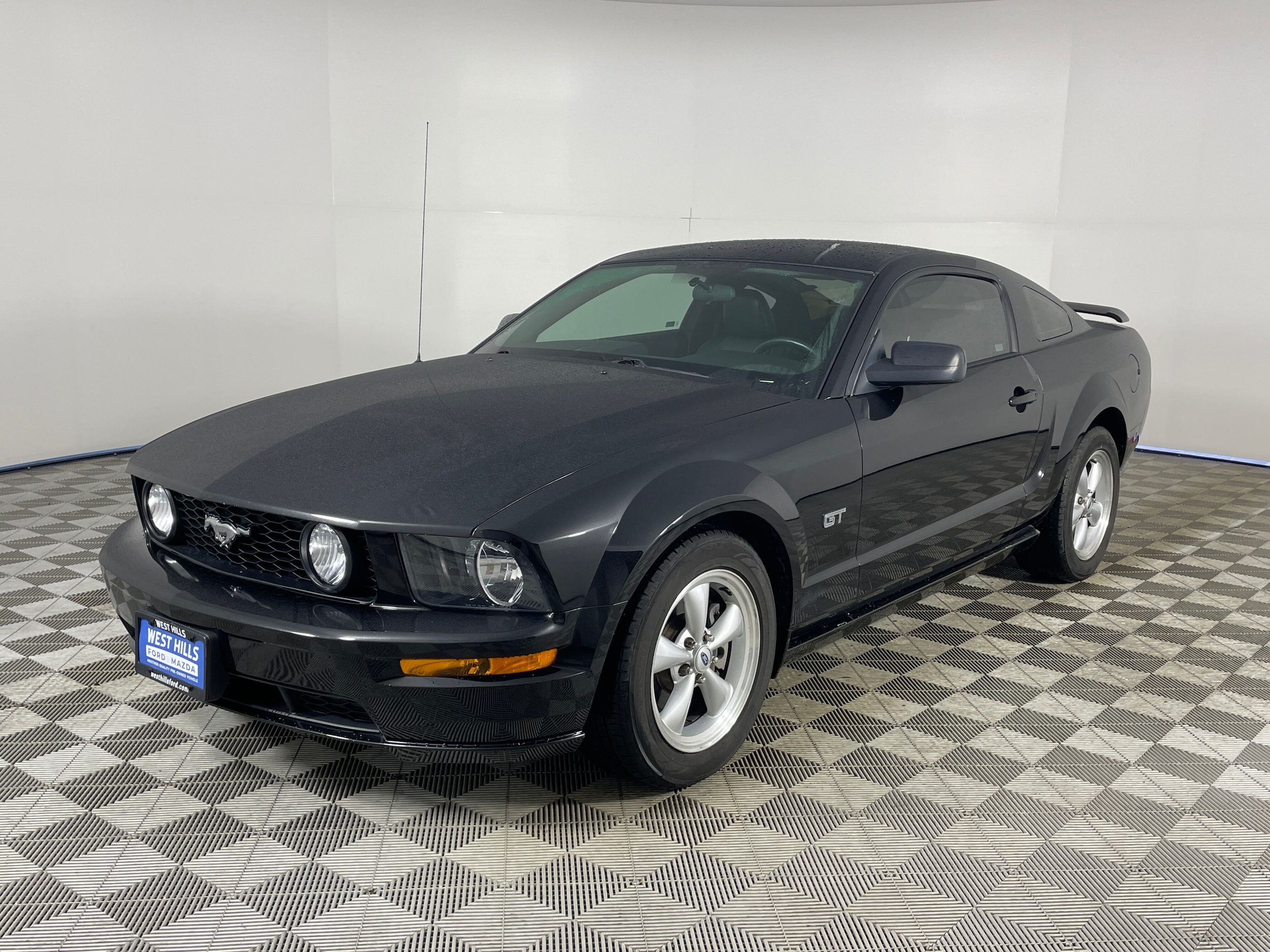 2007 Ford Mustang Coupe 