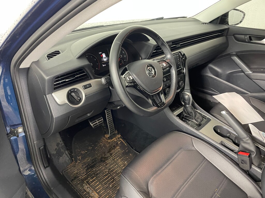 Used 2020 Volkswagen Passat 2.0T SE Sedan