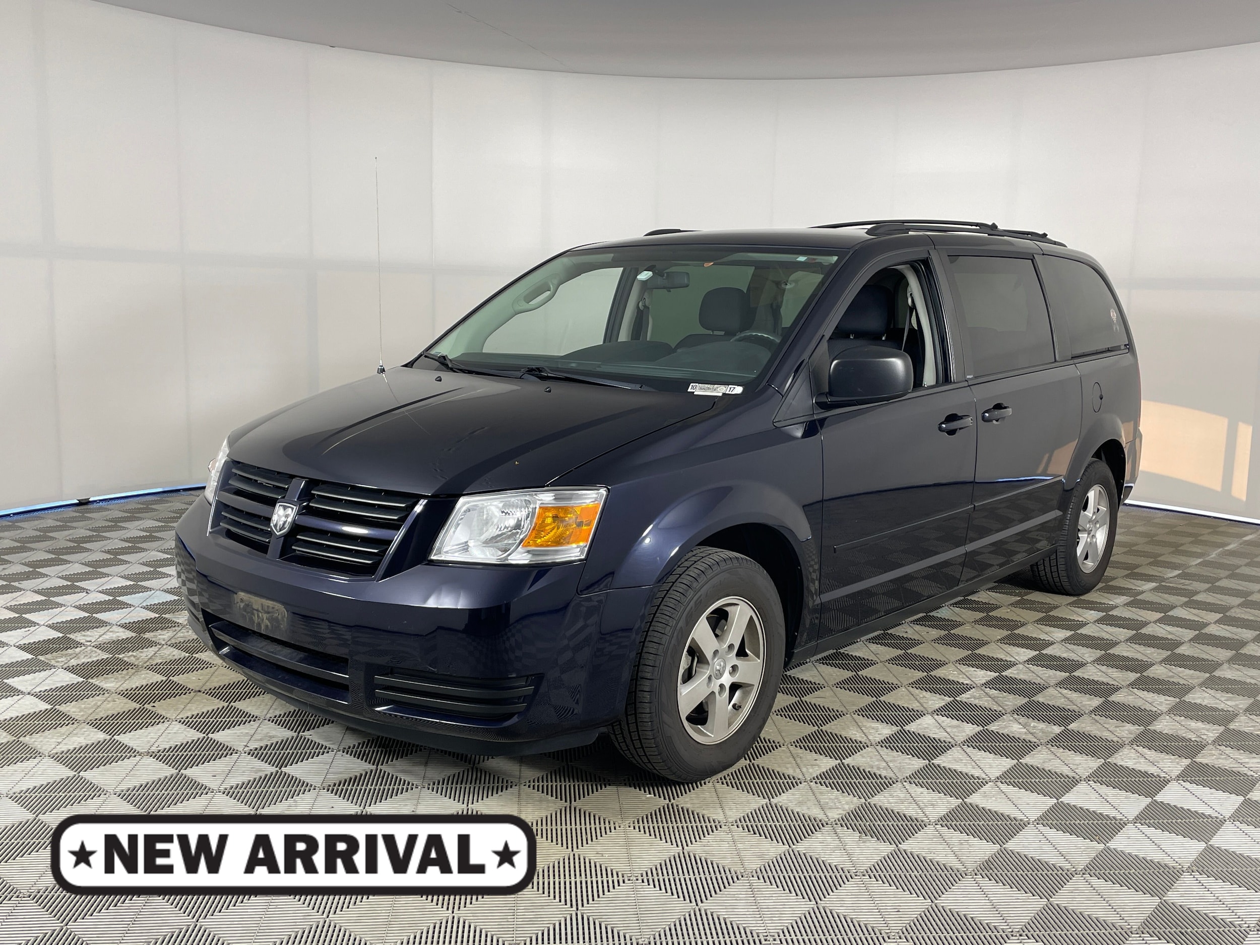 2010 Dodge Grand Caravan Hero's photo