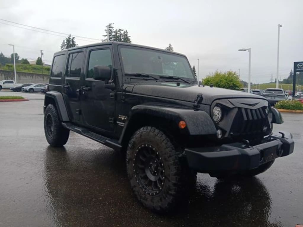 Used 2017 Jeep Wrangler JK Unlimited Unlimited Sahara SUV