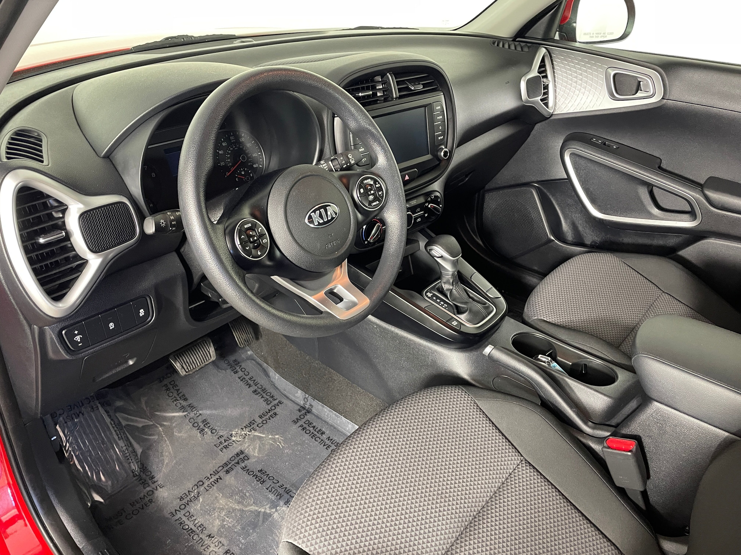 2020 Kia Soul LX photo 2