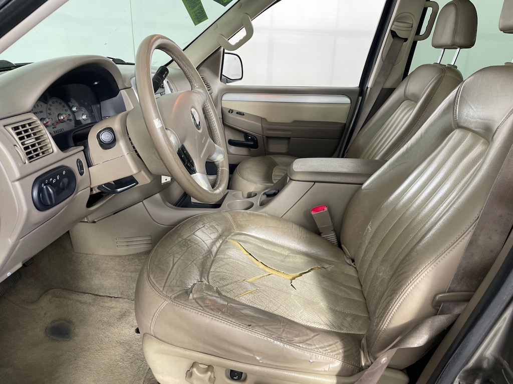 Used 2002 Mercury Mountaineer Base SUV