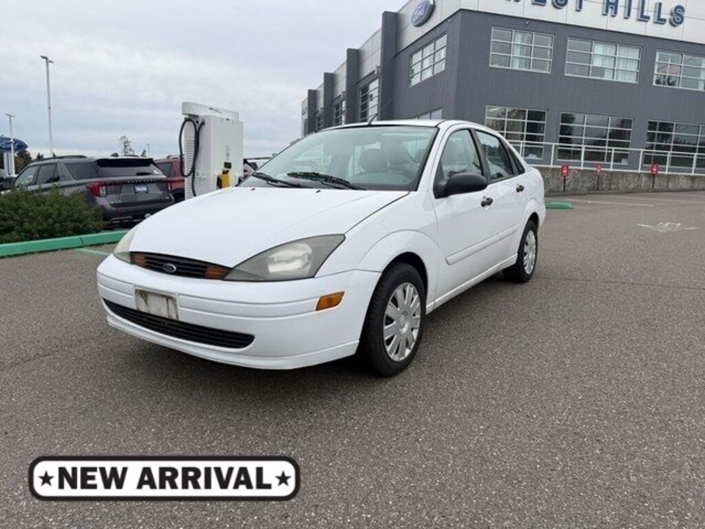 Used 2004 Ford Focus SE Sedan