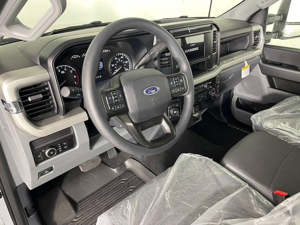 New 2026 Ford F-350 XL Truck Crew Cab