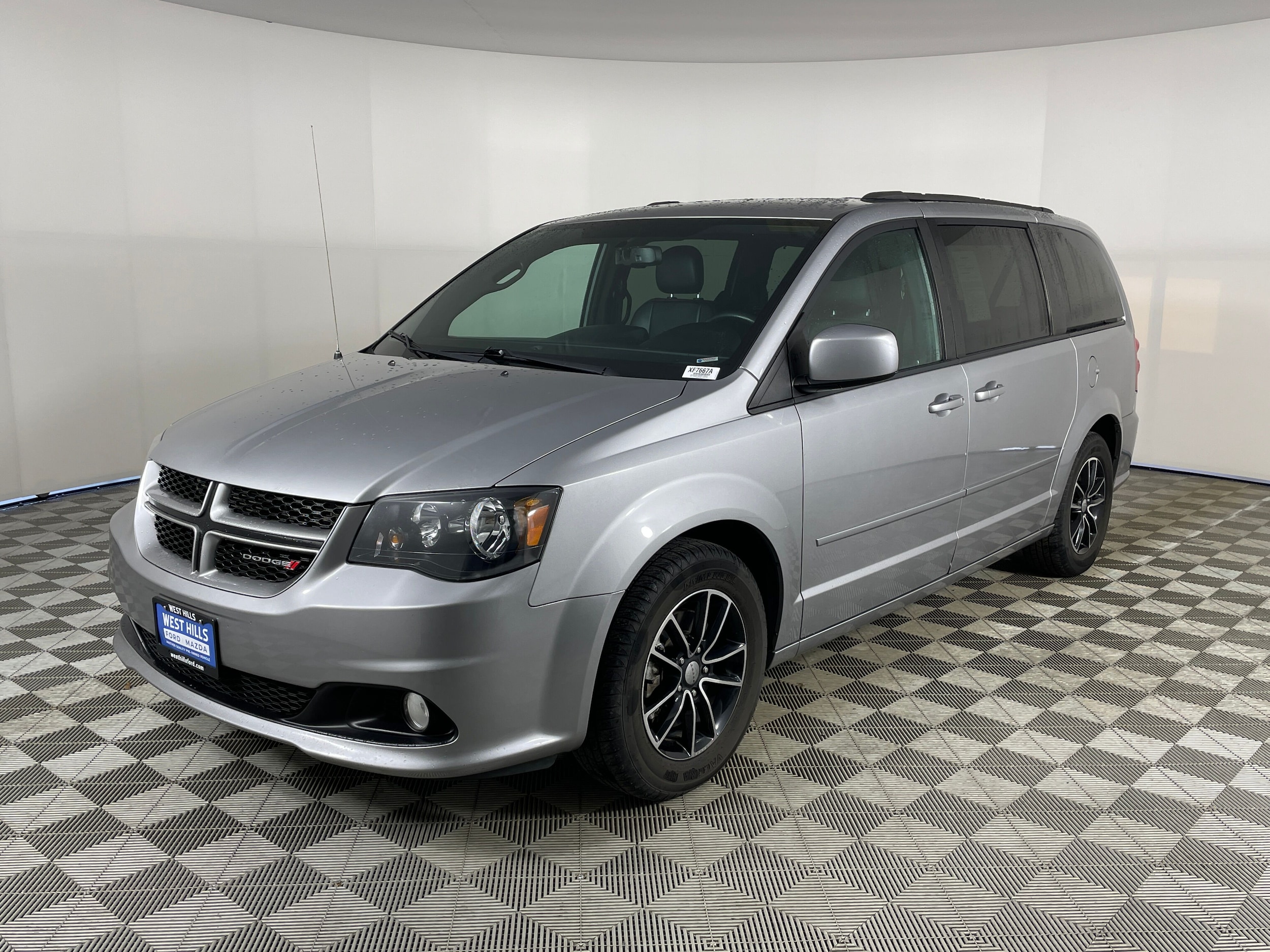 2017 Dodge Grand Caravan GT's photo