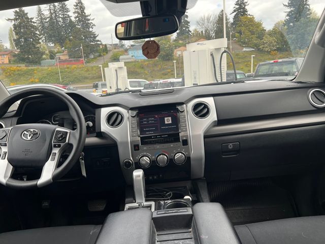 2020 Toyota Tundra SR5 photo 6