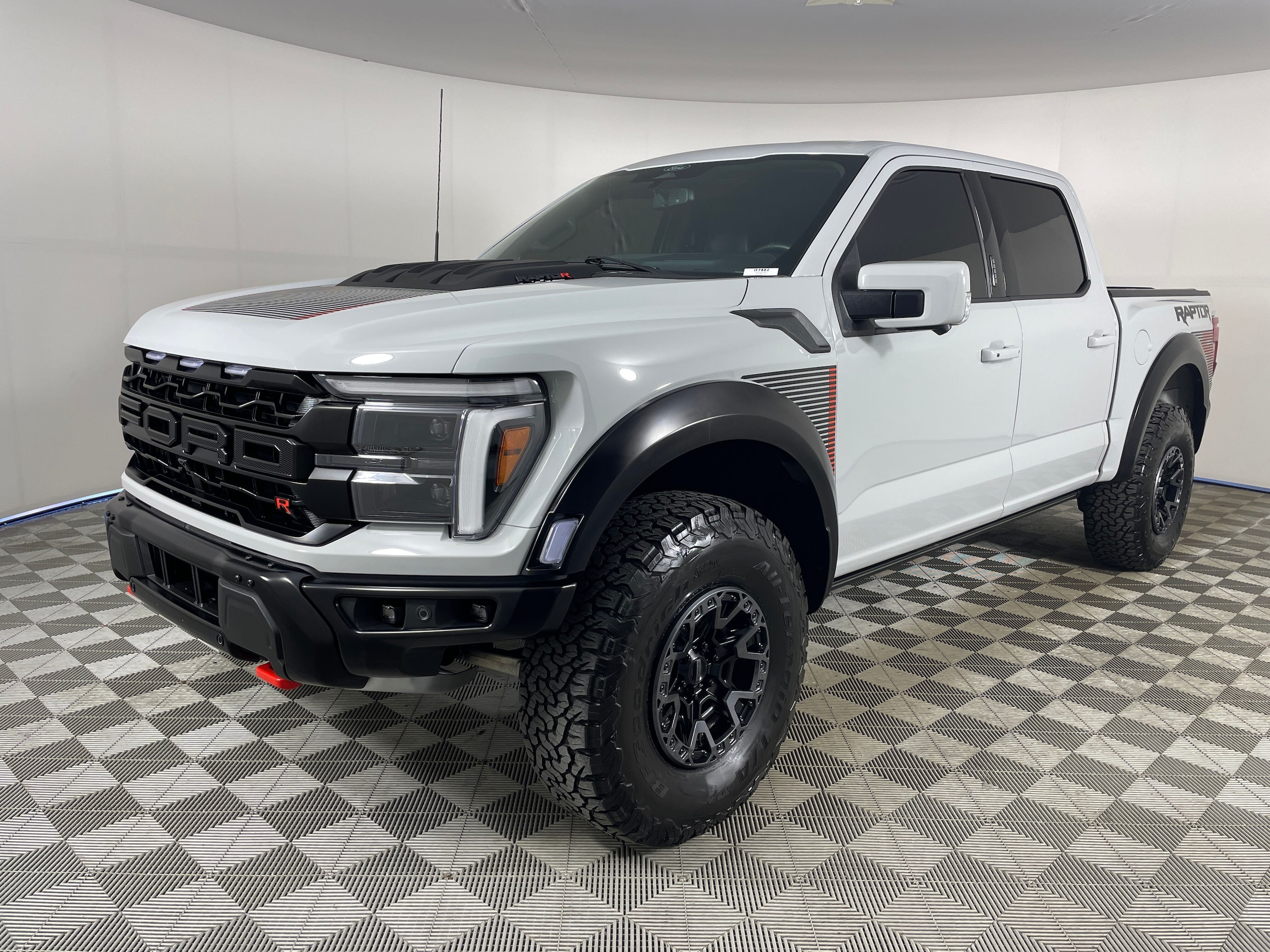 2024 Ford F-150 Raptor 4x4 SuperCrew 5-1/2 Box's photo