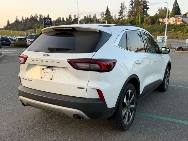 2023 Ford Escape Platinum photo 3