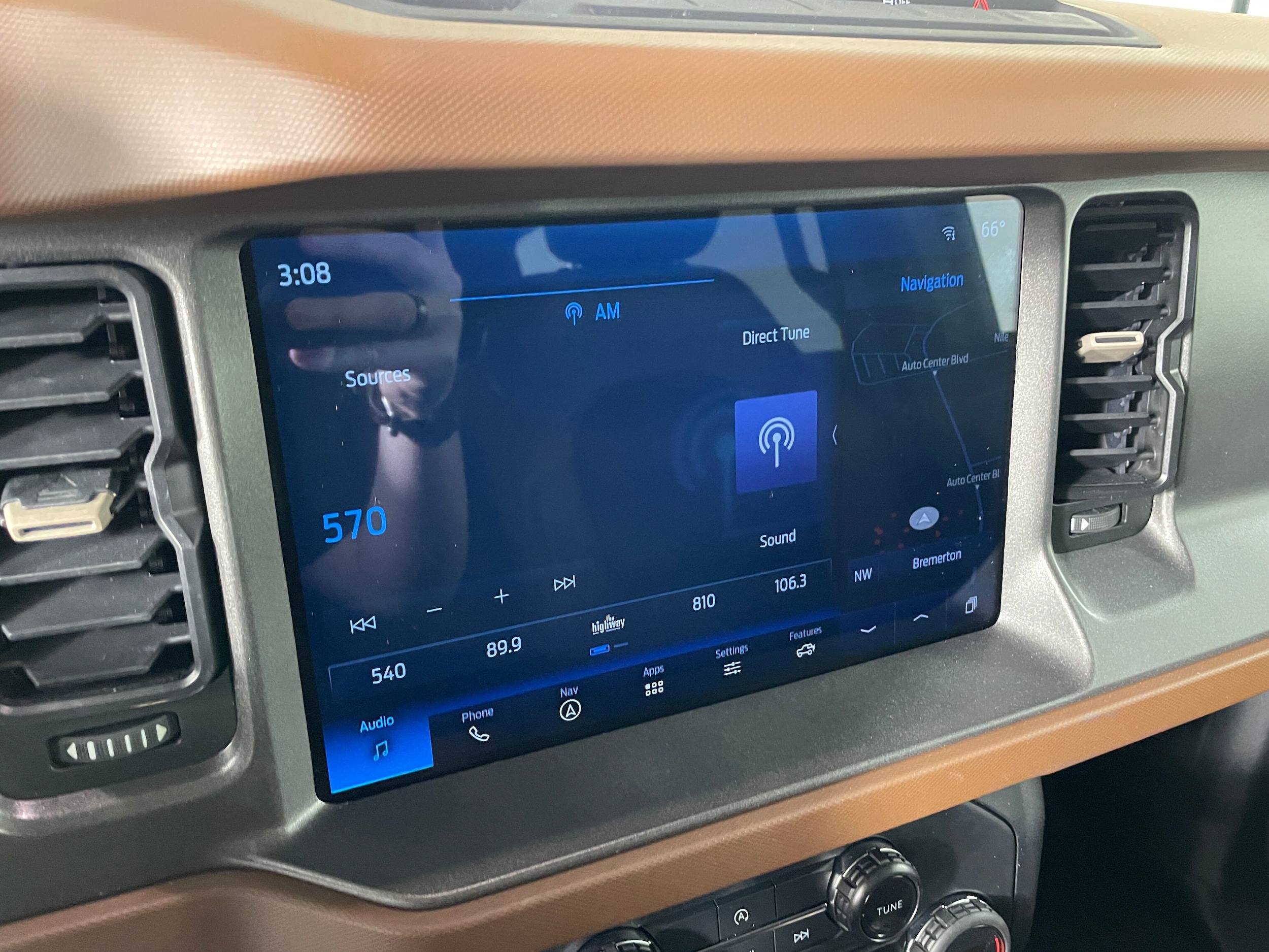 2024 Ford Bronco Outer Banks photo 6