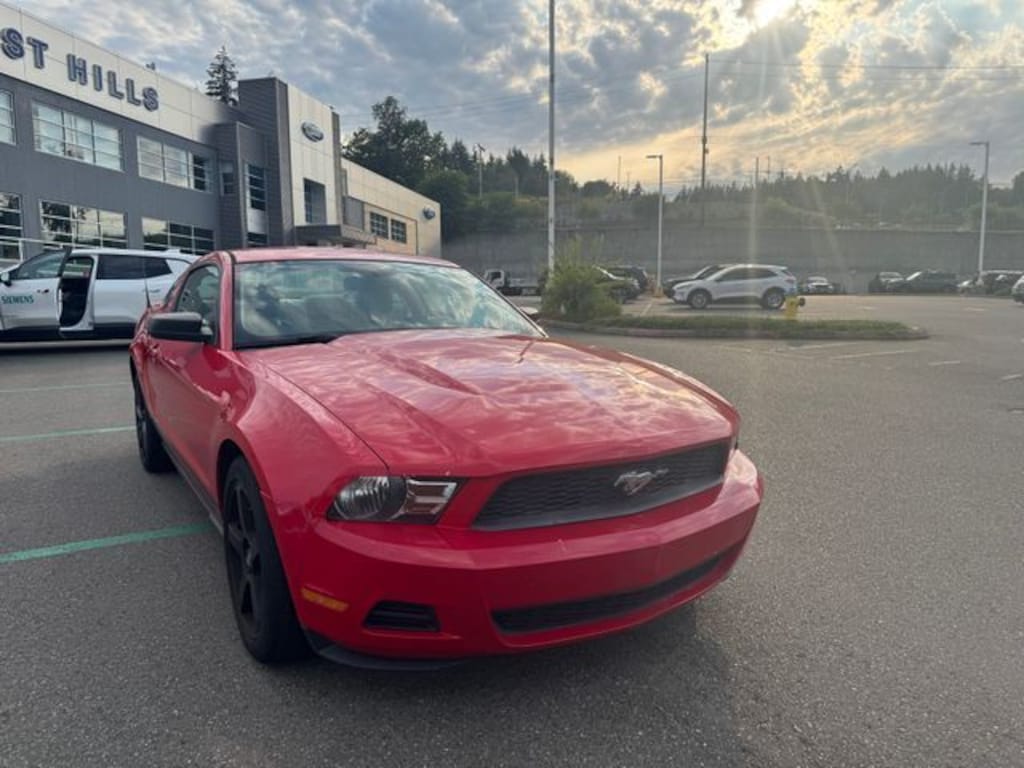 Used 2010 Ford Mustang V6 Coupe