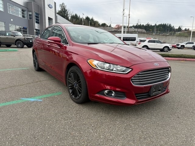 2016 Ford Fusion SE photo 4