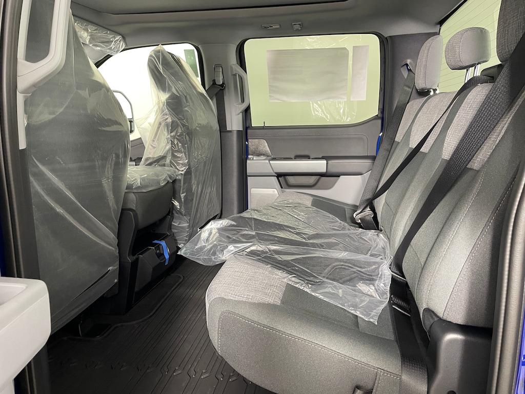 New 2026 Ford F-350 XLT Truck Crew Cab