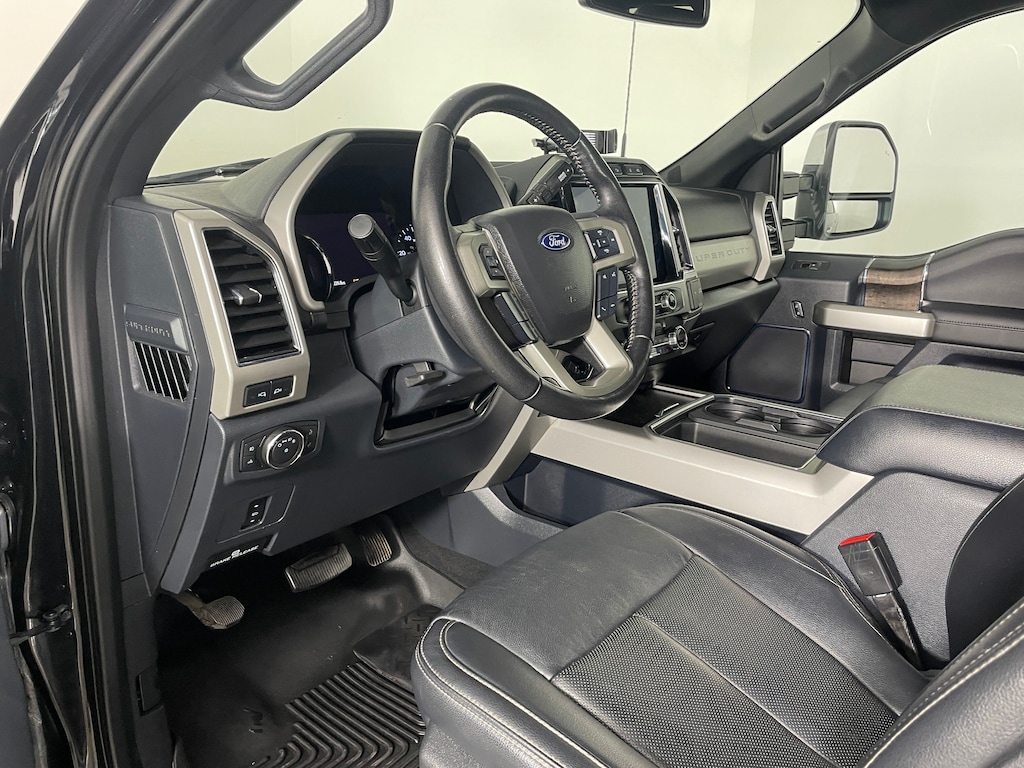 Used 2022 Ford F-250 Lariat Truck Crew Cab