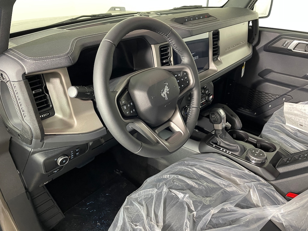 New 2025 Ford Bronco Outer Banks SUV