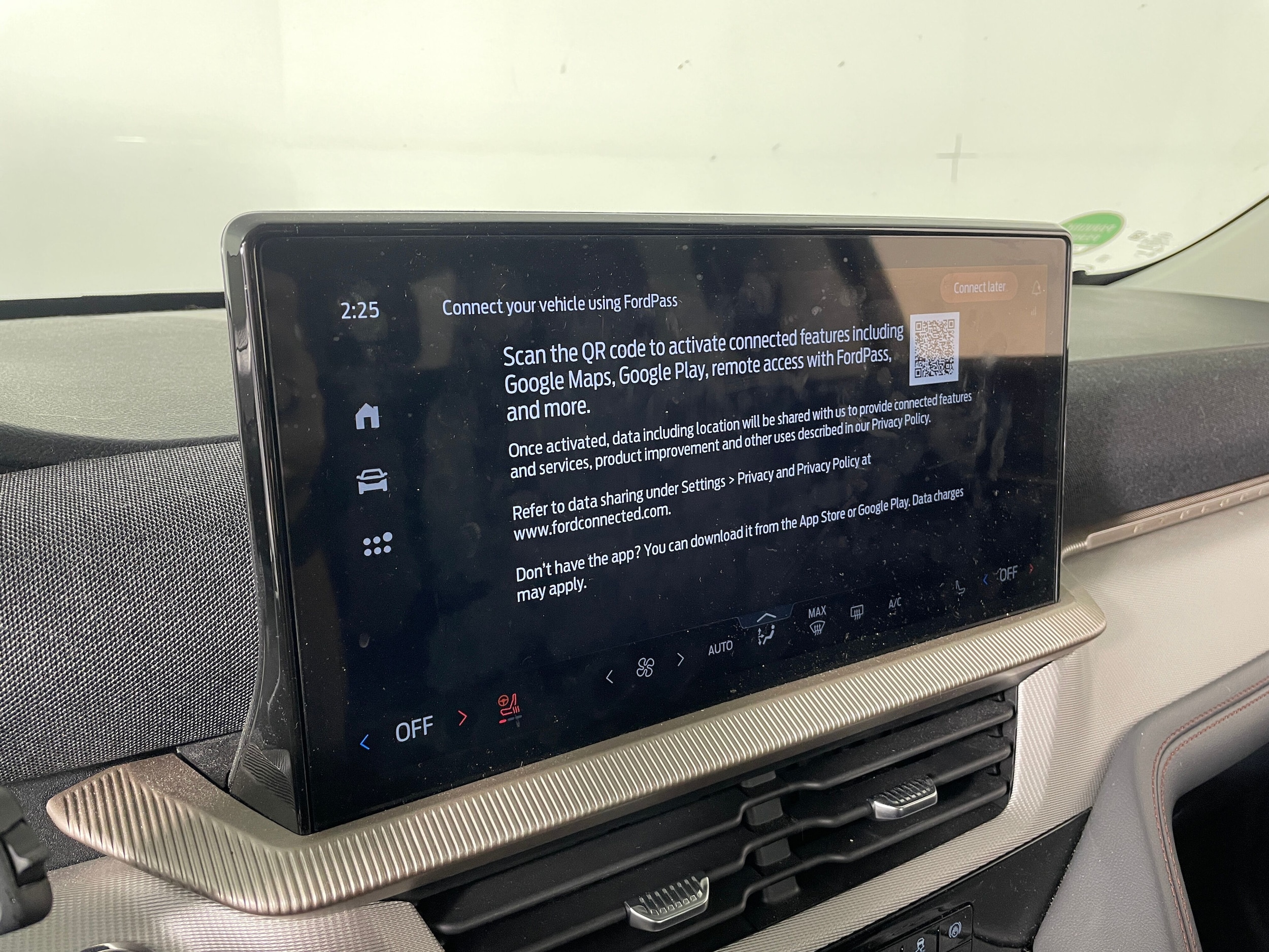 2025 Ford Explorer Active photo 6