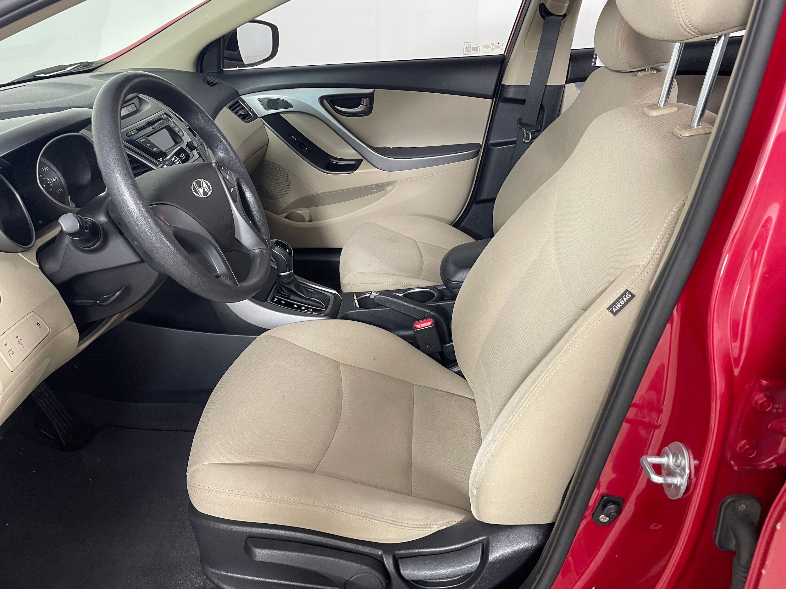 2016 Hyundai Elantra SE photo 2