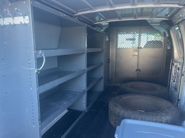 2007 Ford E-250 photo 6