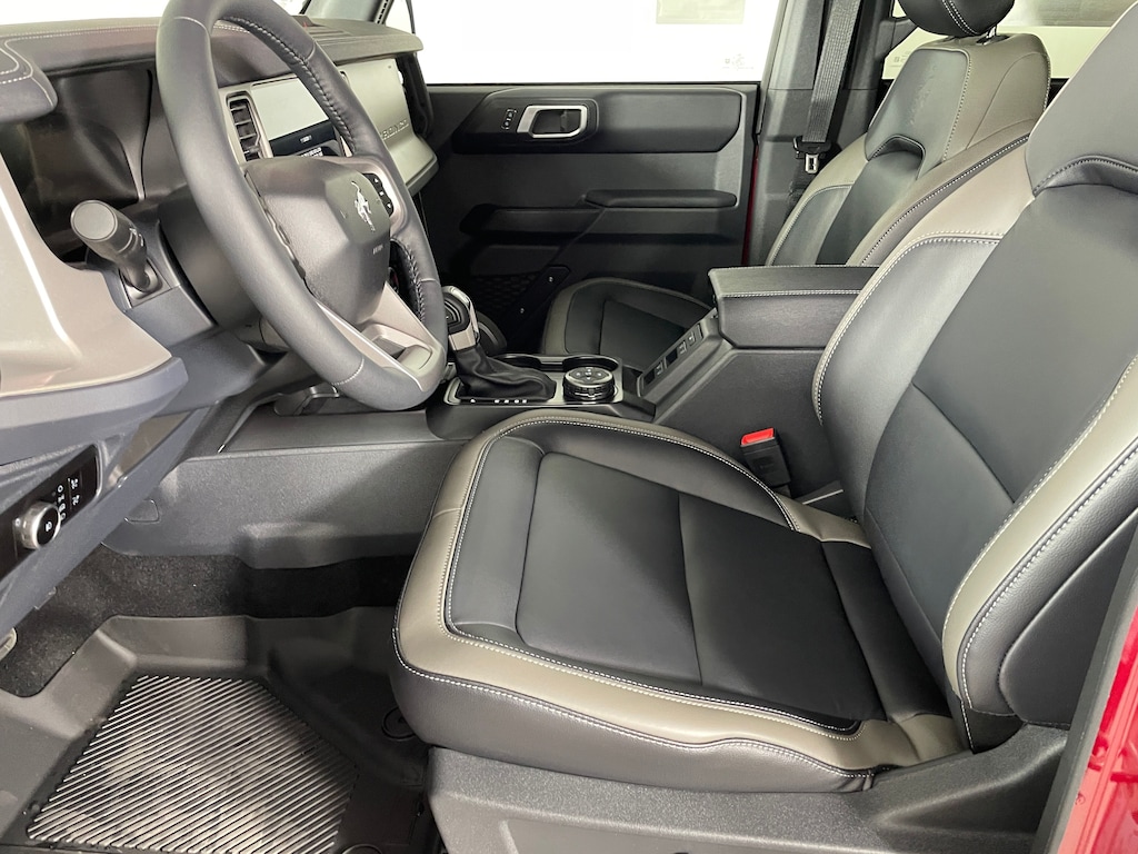 New 2026 Ford Bronco Outer Banks SUV