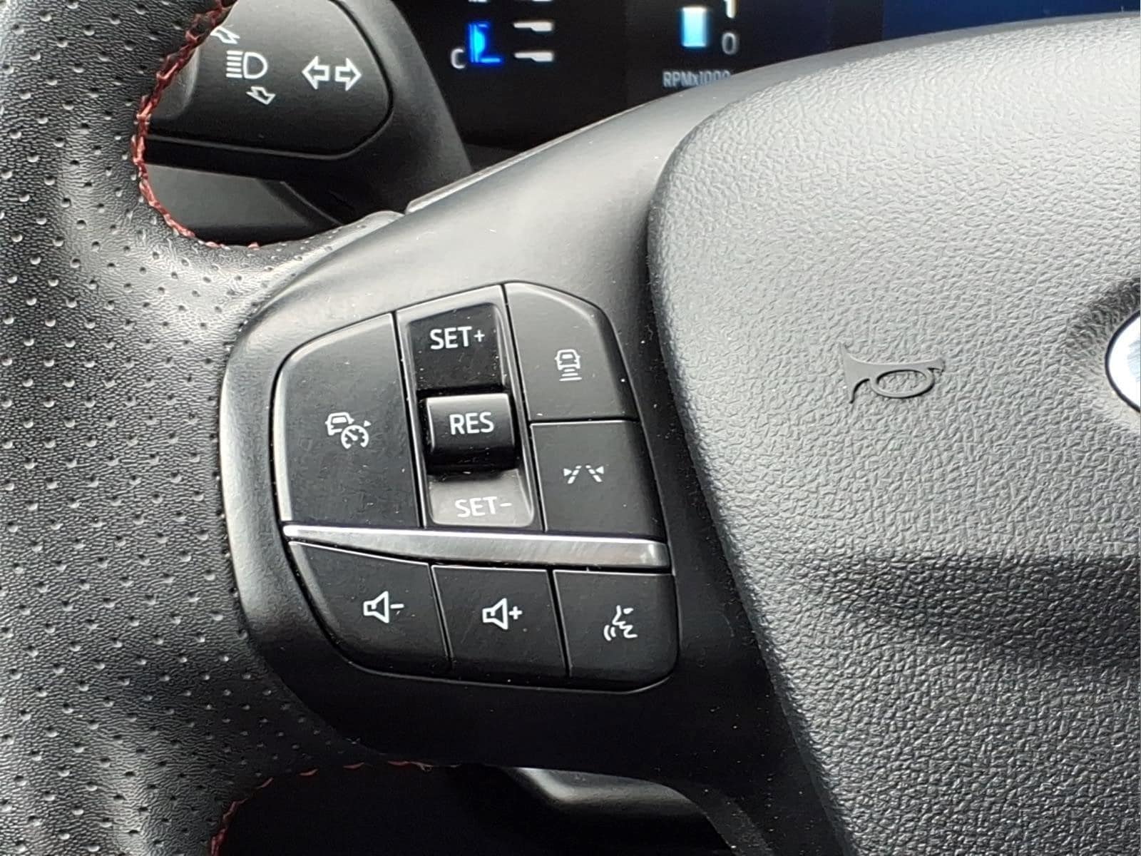 2023 Ford Escape ST-Line Select - Photo 14