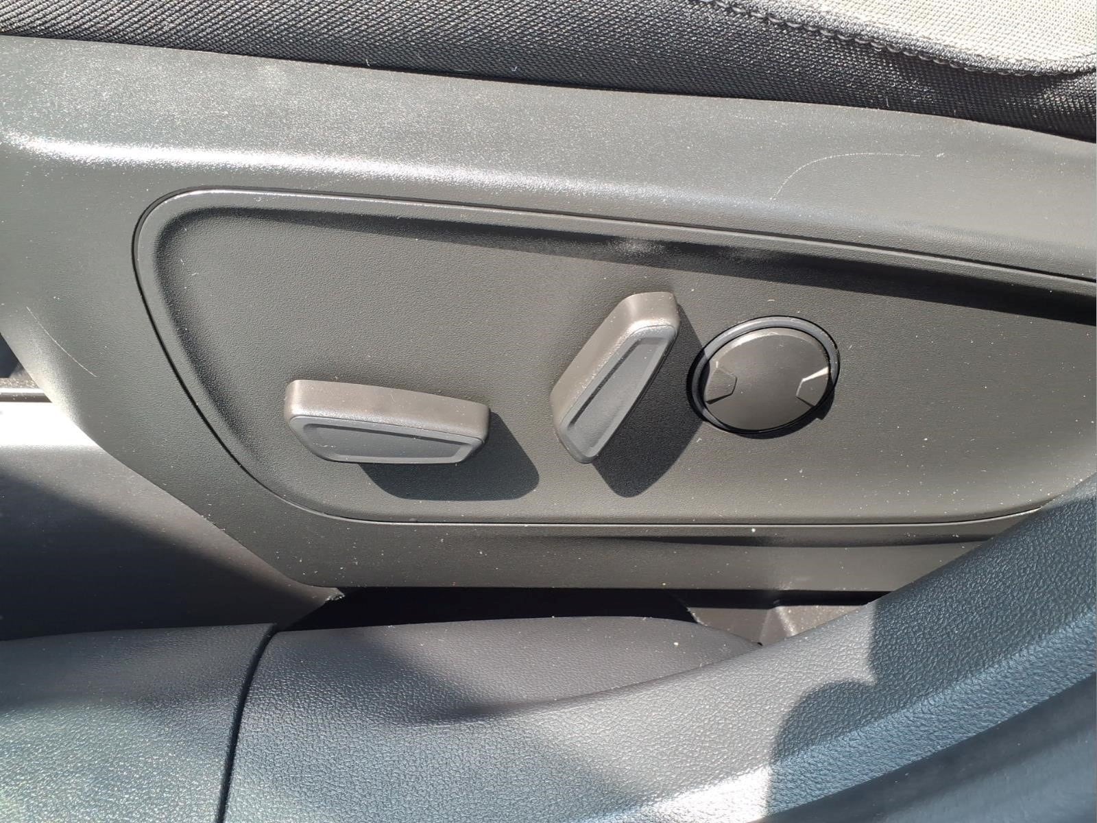 2022 Ford Escape SE - Photo 19