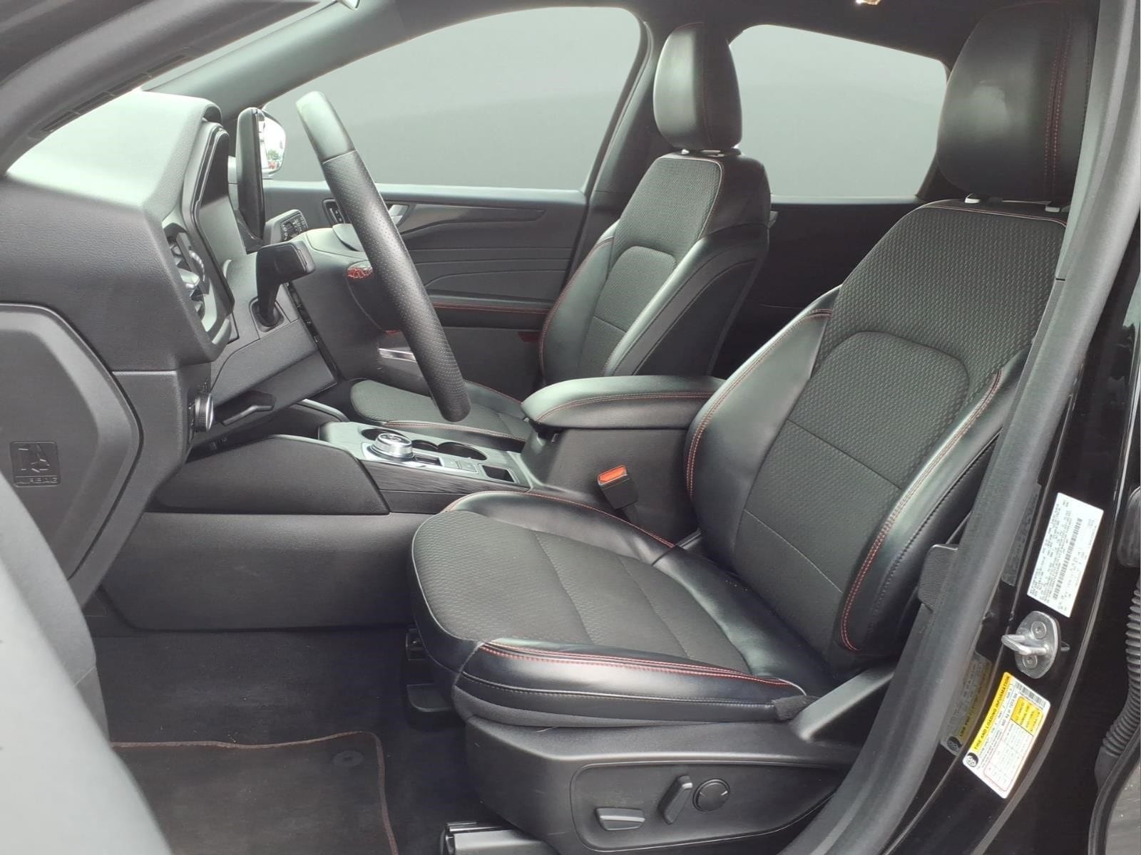 2023 Ford Escape ST-Line Select - Photo 21