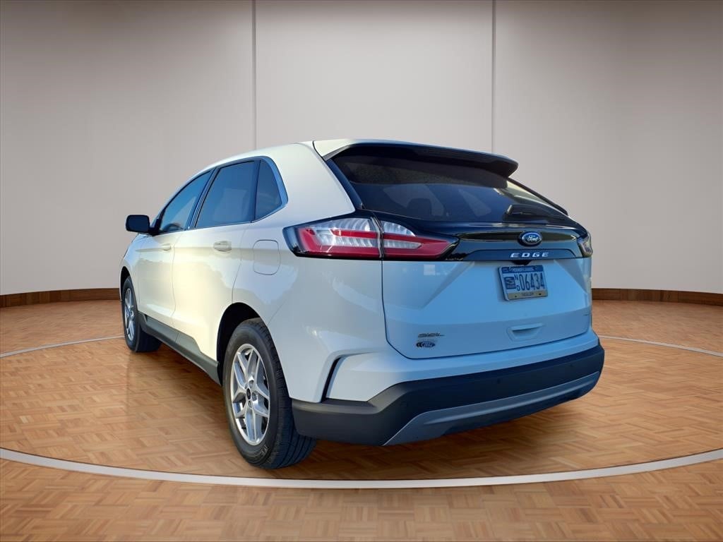 2024 Ford Edge SEL - Photo 6