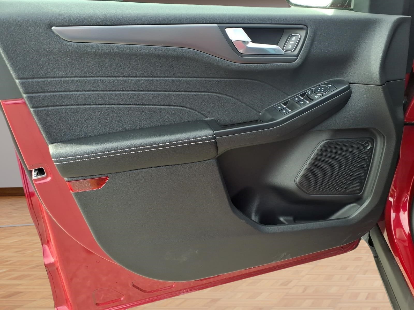 2025 Ford Escape Plug-in hybrid PHEV - Photo 19