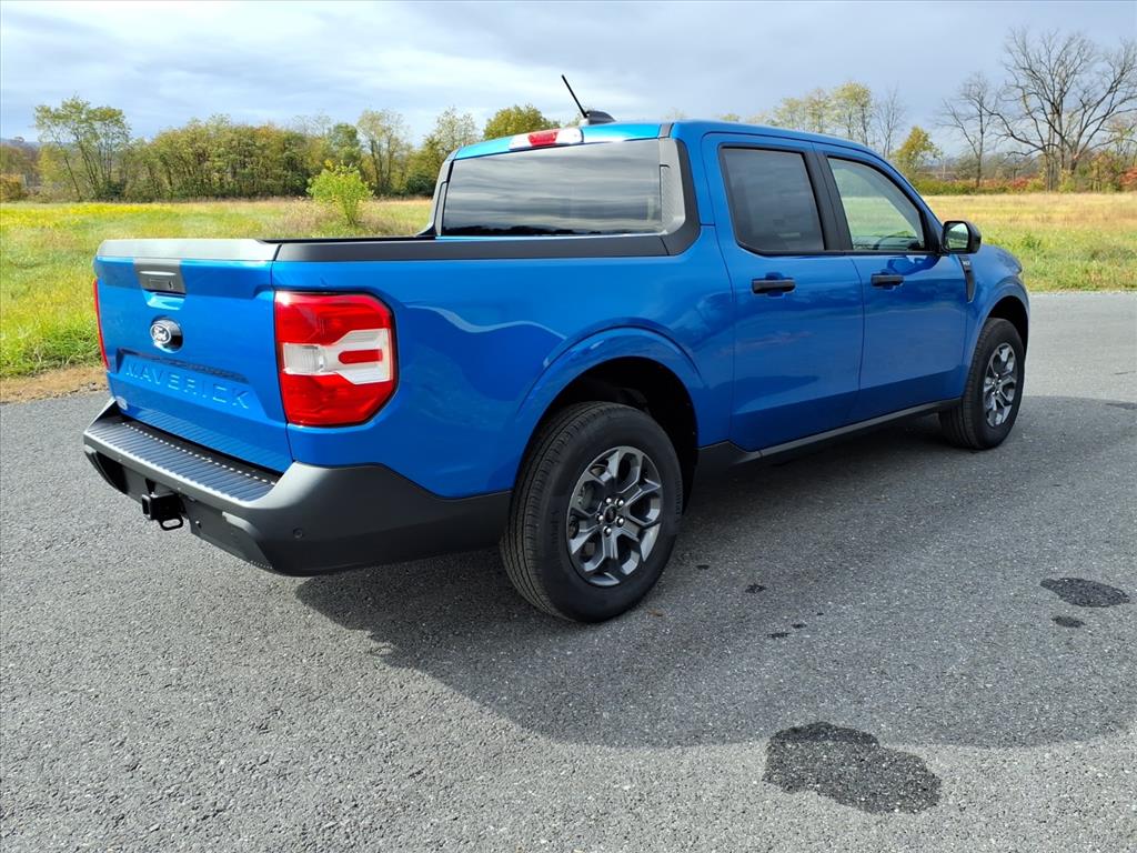 2025 Ford Maverick XLT photo 3