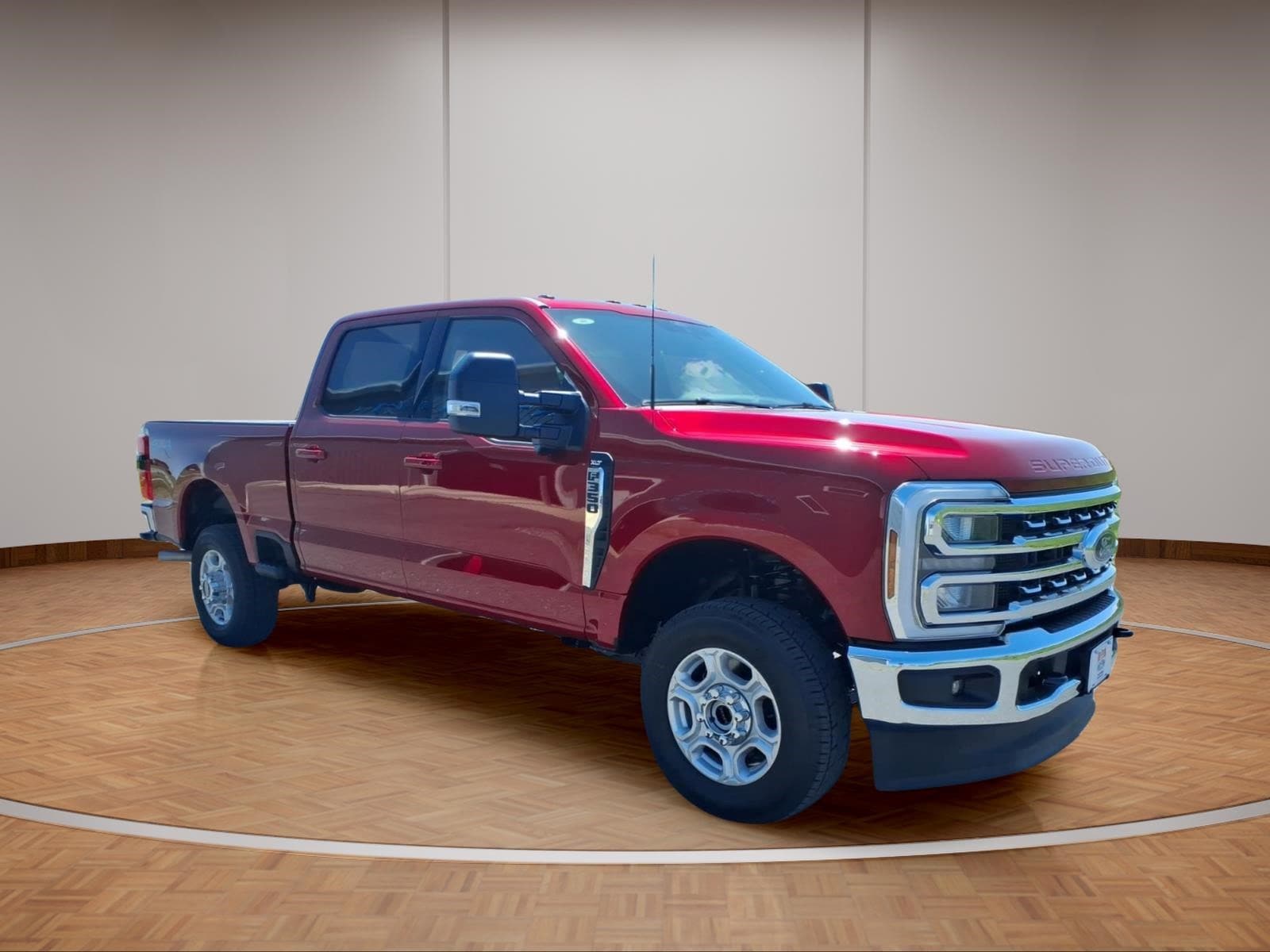 2026 Ford F-350 Super Duty XLT - Photo 2