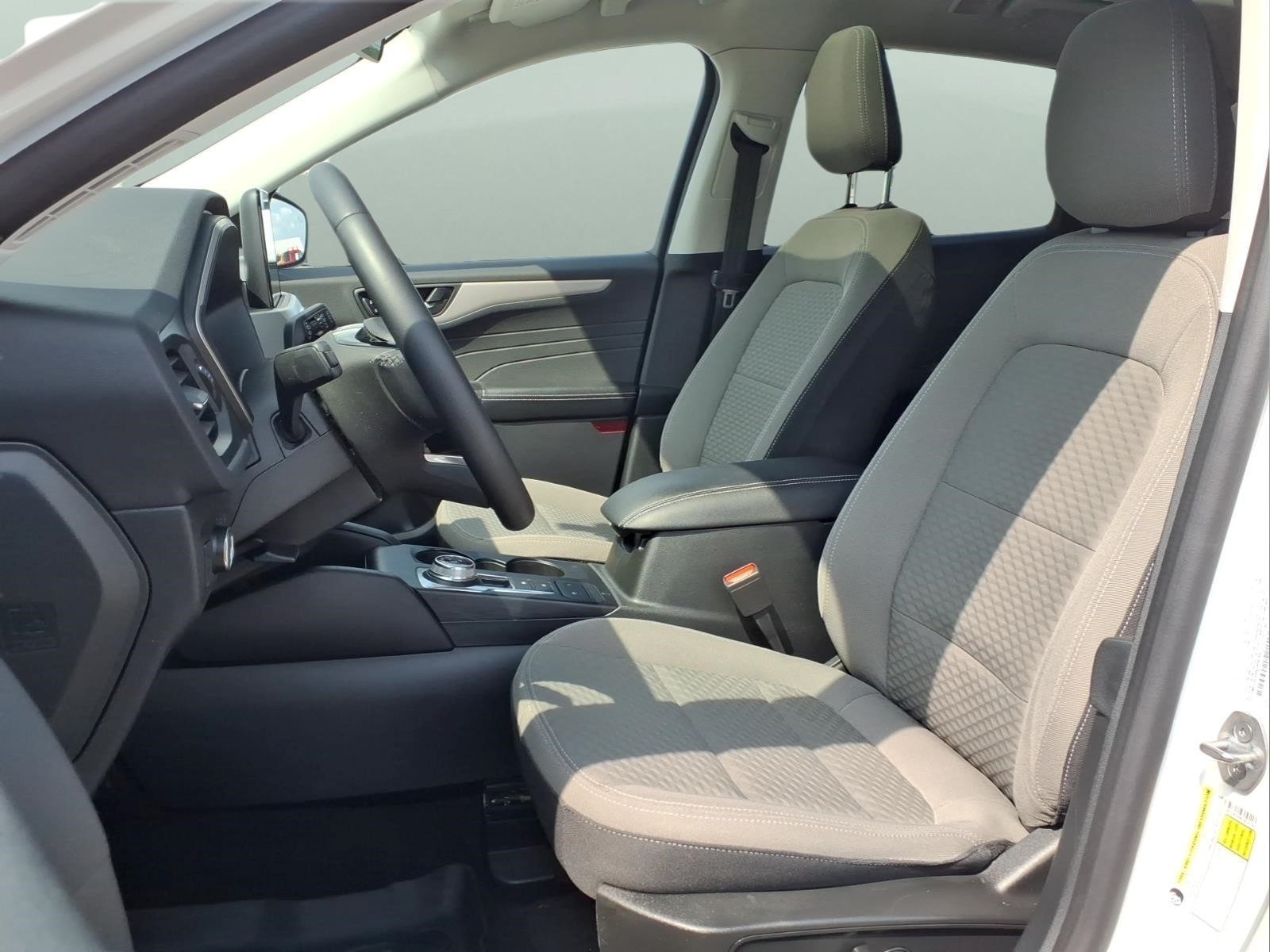 2022 Ford Escape SE - Photo 18