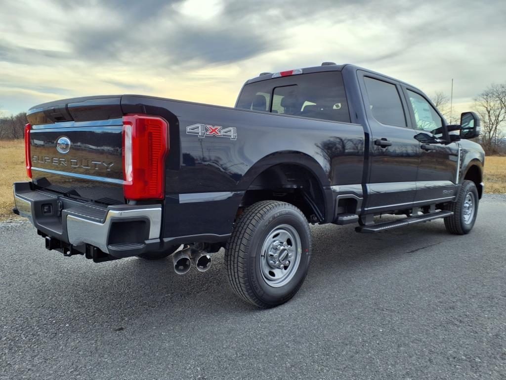 2025 Ford F-250 XL photo 3