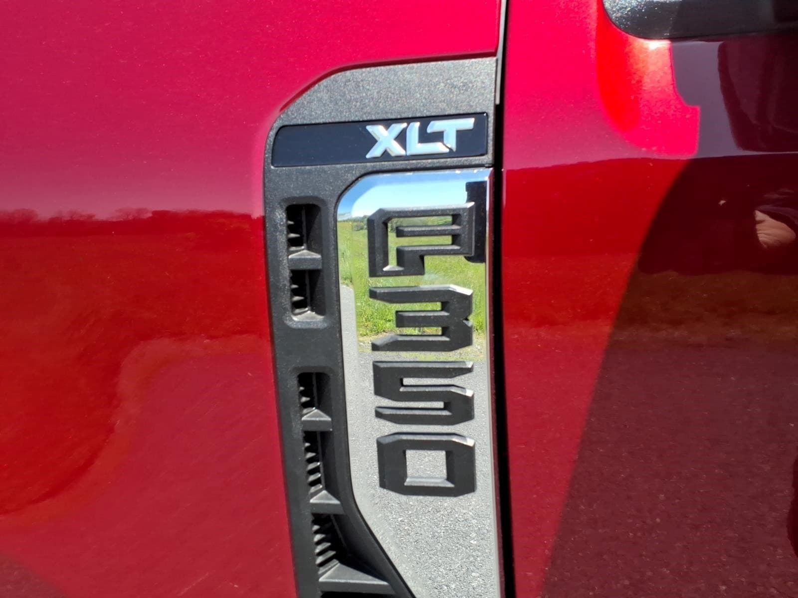 2026 Ford F-350 Super Duty XLT - Photo 5