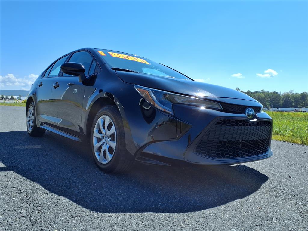 2022 Toyota Corolla LE photo 3
