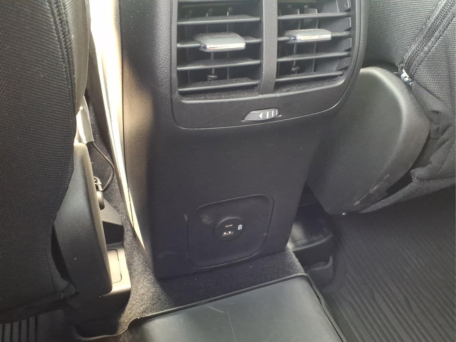2022 Ford Escape SE - Photo 16