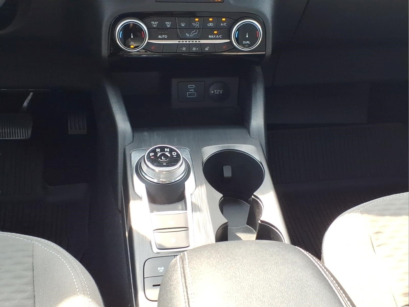 2022 Ford Escape SE - Photo 15