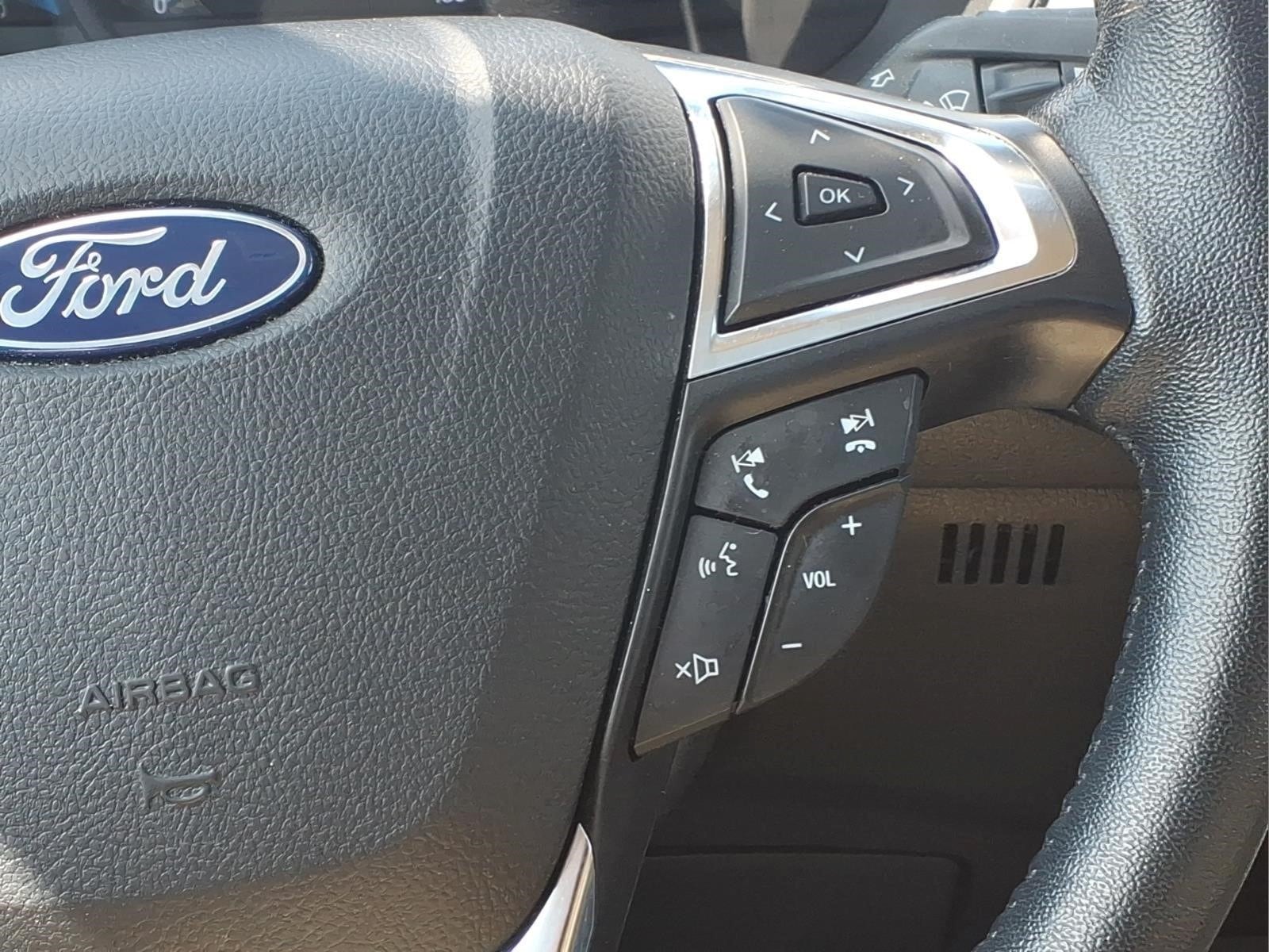 2020 Ford Edge SEL - Photo 11