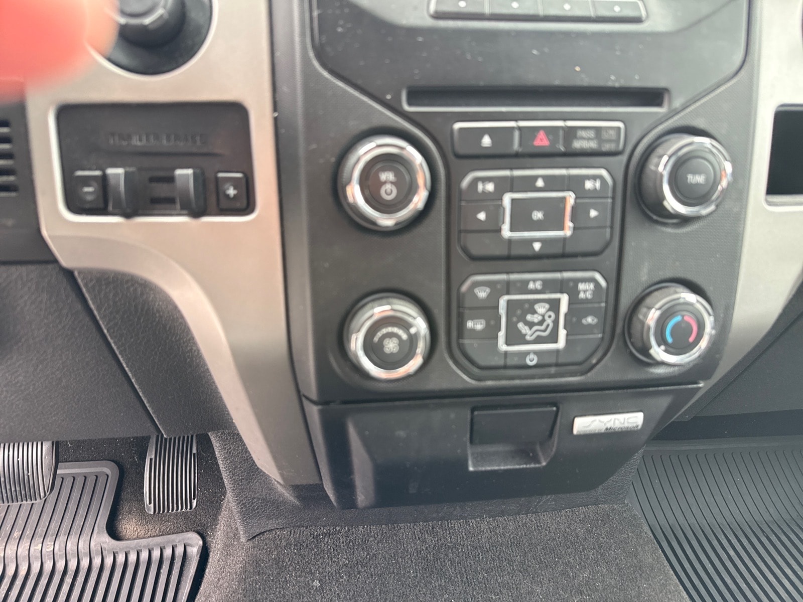 2013 Ford F-150 XLT - Photo 12