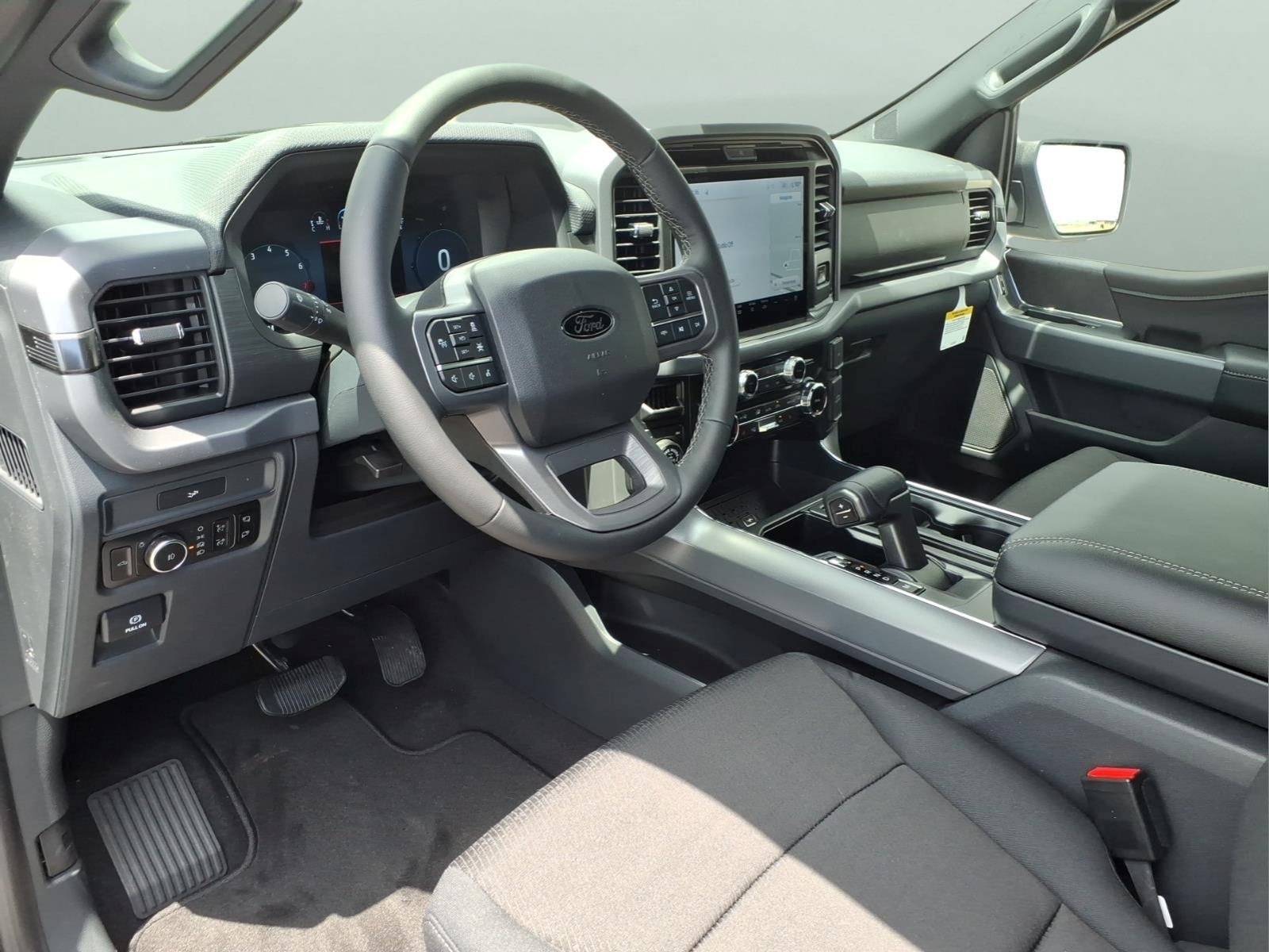 2026 Ford F-150 XLT - Photo 9