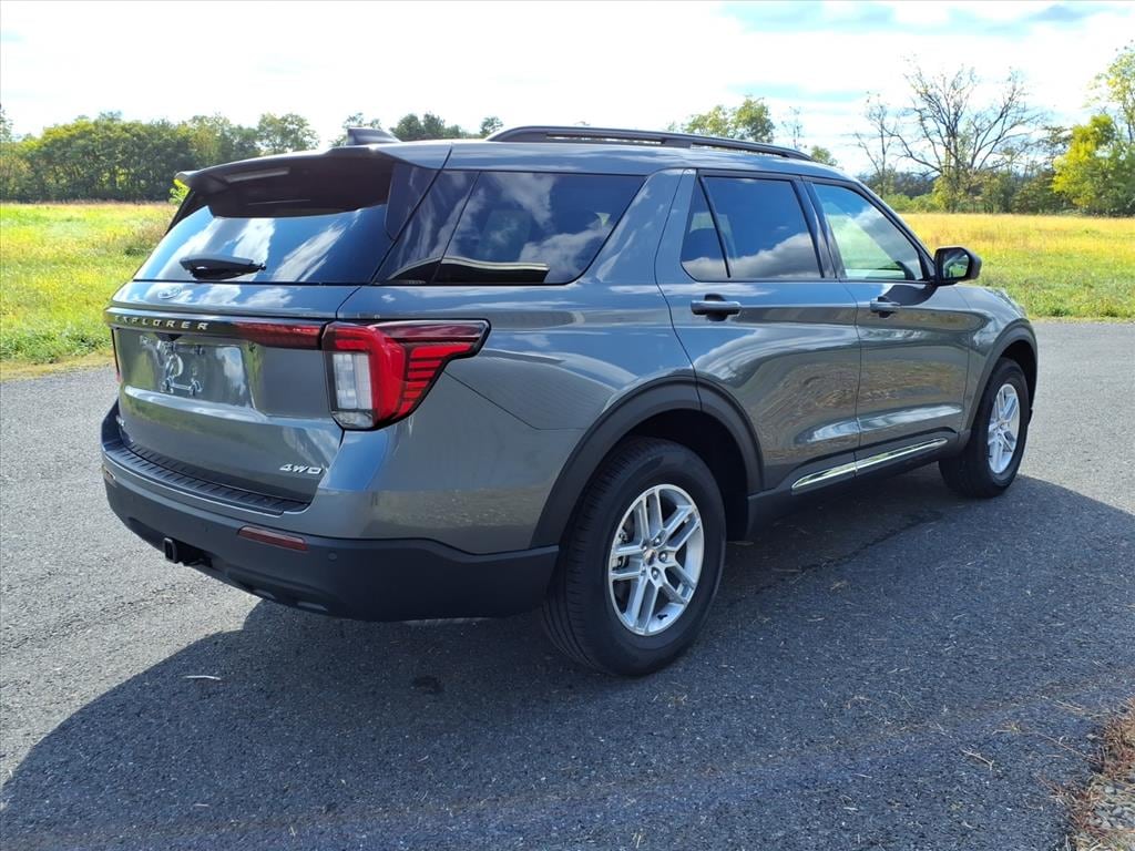 New 2025 Ford Explorer Active SUV