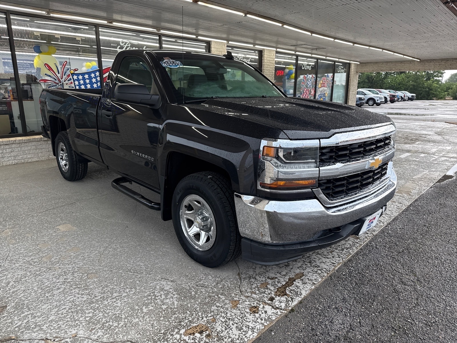 2016 Chevrolet Silverado 1500 1LS - Photo 2