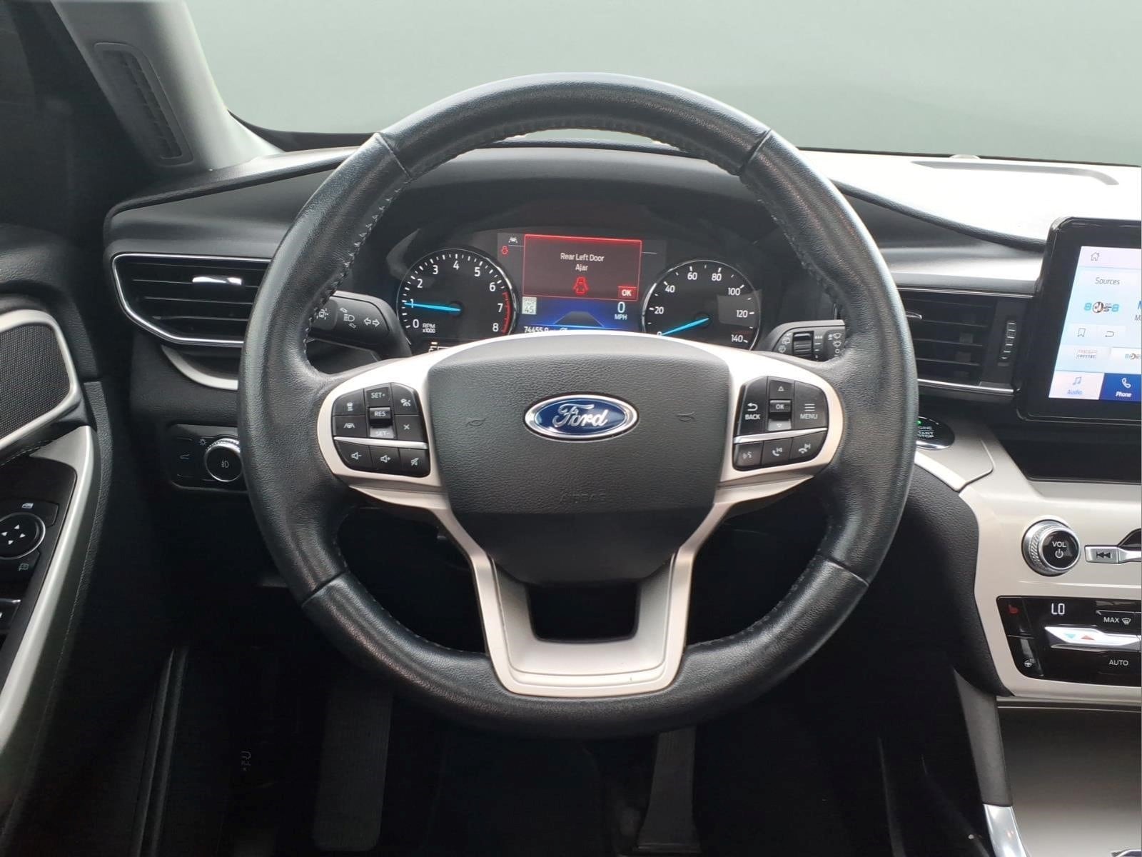 2021 Ford Explorer XLT - Photo 8
