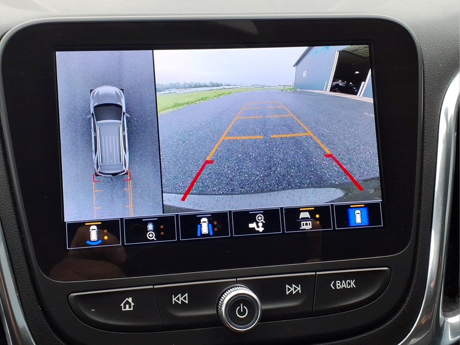 2024 Chevrolet Equinox LT - Photo 25