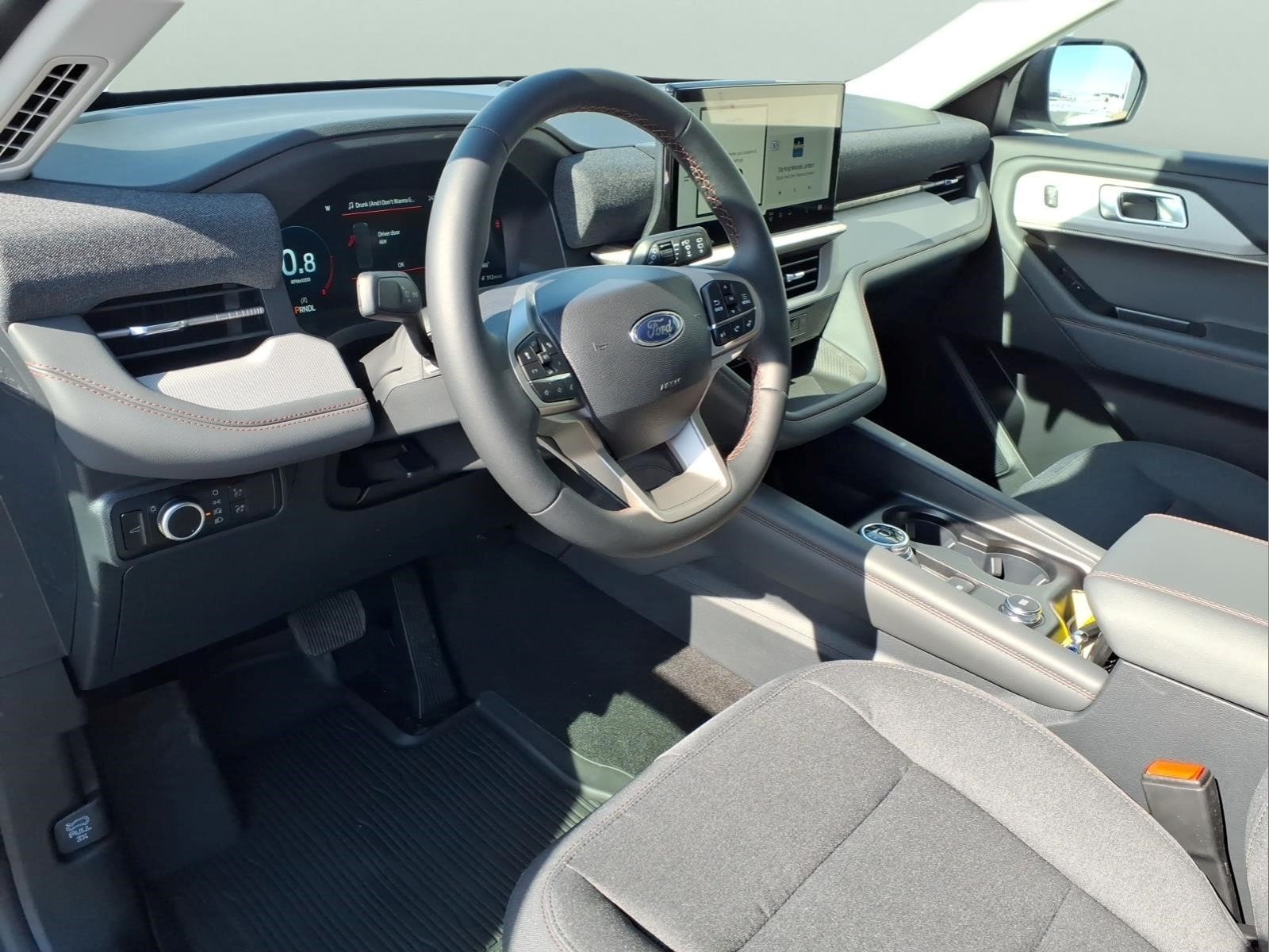 2026 Ford Explorer Active - Photo 10