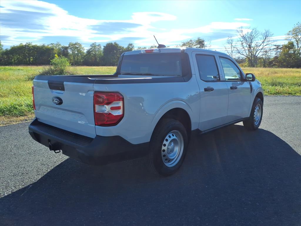 2025 Ford Maverick XL photo 3