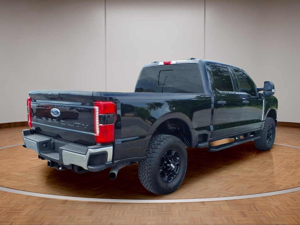 Used 2026 Ford F-250 Super Duty XLT Crew Cab Short Bed Truck