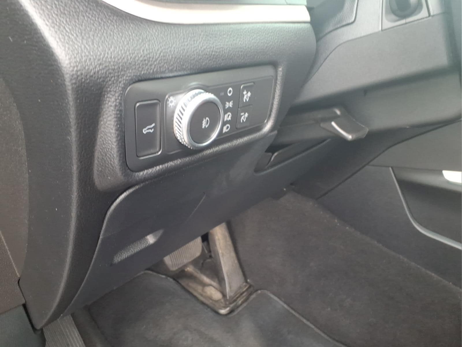 2021 Ford Explorer XLT - Photo 23
